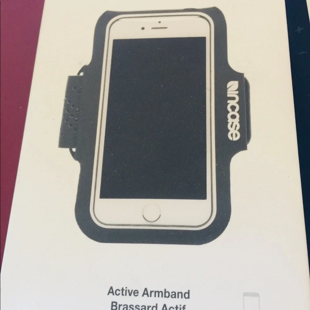 INCASE IPhone 7 8 6 PLUS 6s PLUS ACTIVE ARMBAND HOLDER NWT 6” x 3” interior